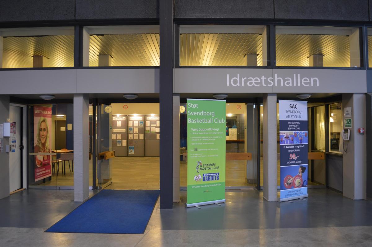 Illustration indgang til idrætshal